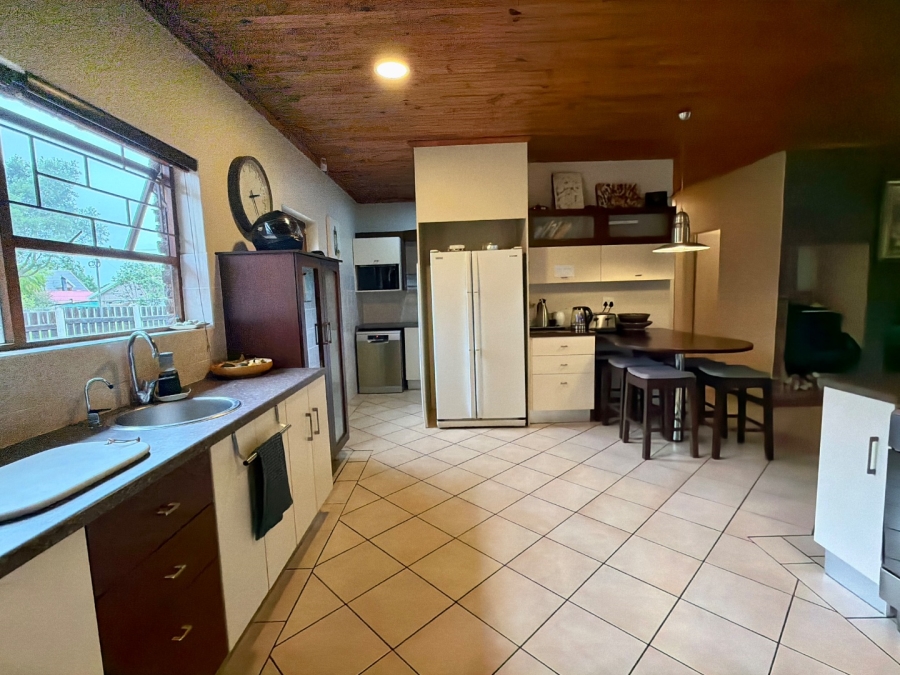 4 Bedroom Property for Sale in Loerie Park Western Cape